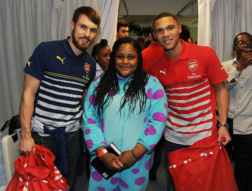 Man City và Arsenal đón Giáng sinh theo cách riêng biệt - 14