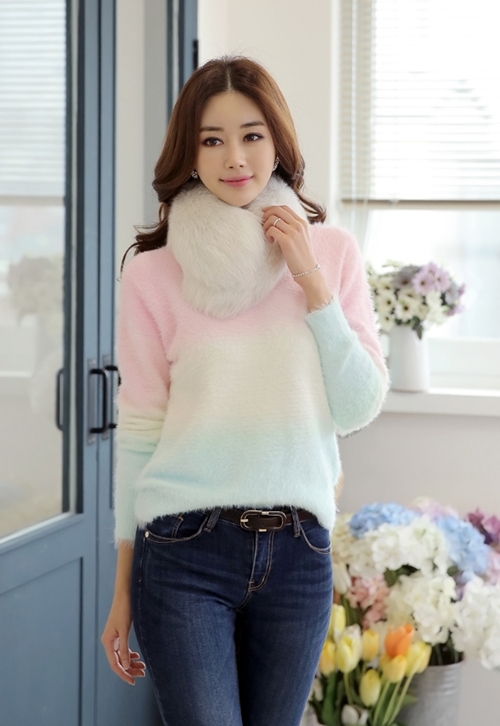 Diện áo len “kẹo ngọt” tới công sở mùa Giáng sinh - 3