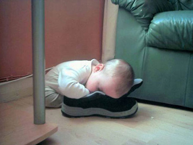 Bật cười với các tư thế ngủ của bé - 2