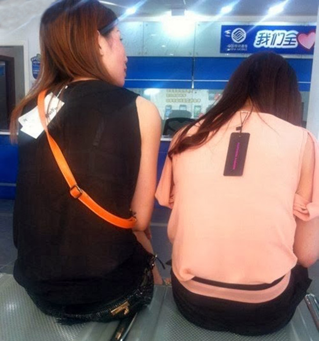 Cười sặc sụa với những cô nàng nghịch ngợm - 3