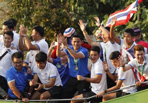 Vô địch AFF Cup, "Zico Thái" hướng tới World Cup - 1
