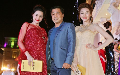 Trang Nhung diện đầm đỏ rực “bế” bụng bầu đi sự kiện - 3