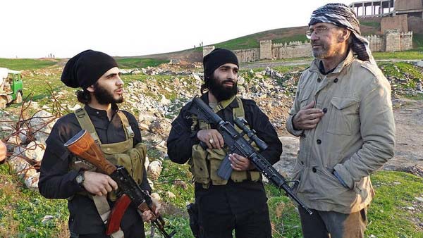 Hành trình vào “vùng đất quỷ” của phiến quân IS - 2