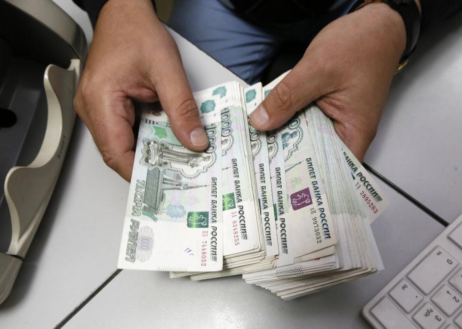 Nga khủng hoảng đồng rúp, các tỉ phú siêu giàu càng giàu hơn - 1