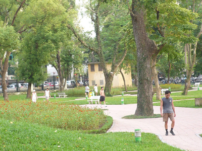 “Thành phố không dại gì di khách sạn để làm bãi đỗ xe” - 1