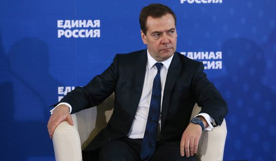 Thủ tướng Medvedev cảnh báo Nga có thể rơi vào “suy thoái sâu“ - 1