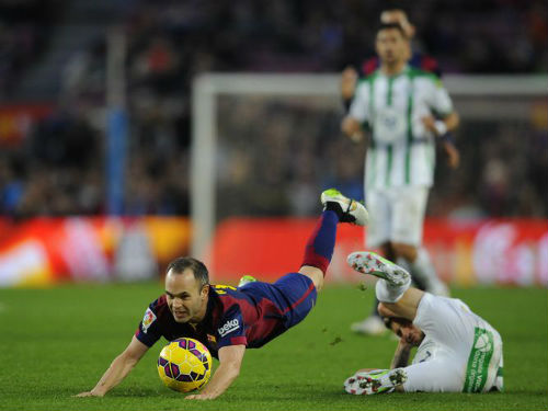 Sức mạnh Barca: Iniesta cần “hồi sinh” - 1