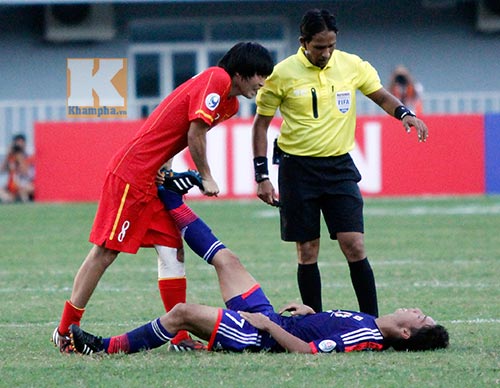 U19 Việt Nam & Thành Lương tranh giải Fair-play 2014 - 1