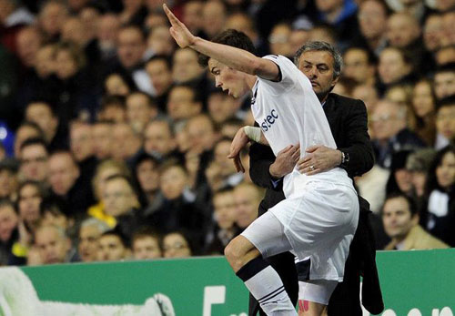 Mourinho phản bác Bale nói La Liga là số 1 - 1