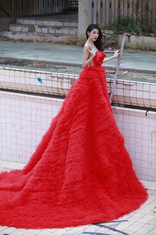 Top váy cưới đẹp “miễn chê” của sao Việt năm 2014 - 1