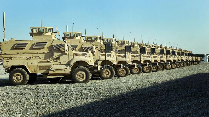 Mỹ dồn vũ khí đến Kuwait, sẵn sàng tiêu diệt IS - 1