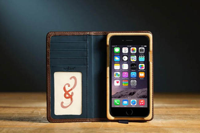 7. Pad&amp;Quill Little Pocket Book for iPhone 6
