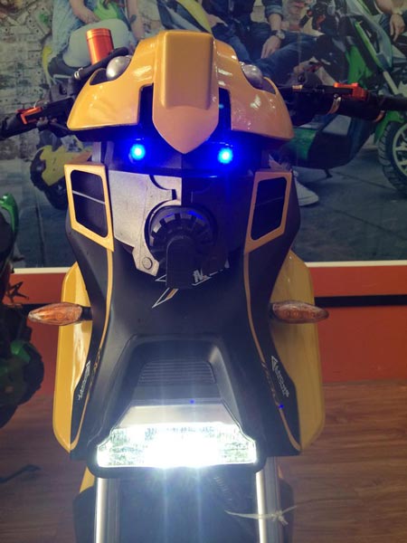 Trải nghiệm lái thử xe điện độ Bumble Bee - 2