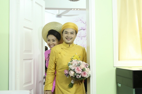 /Uploaded/phamhuuthanh/2014_12_27/BDUQ1419654071-dam-cuoi-le-khanh--8-.jpg Cô dâu Lê Khánh được chồng đón từ 3h30 sáng - 13