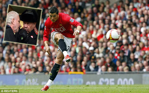 Ronaldo từng suýt gia nhập Birmingham với giá "bèo” - 1