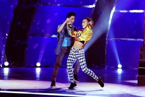 /Uploaded/phamhuuthanh/2014_12_28/NESE1419751311-pham-lich---son-lam--3-.jpg Cặp đôi vũ công ứng viên vô địch được ví như Chí Phèo, Thị Nở - 2