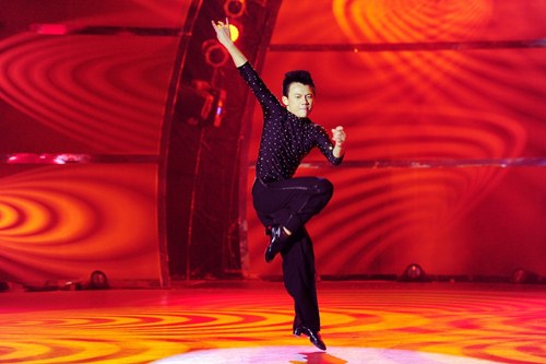 /Uploaded/phamhuuthanh/2014_12_28/HSHJ1419751311-duc-tien-solo.jpg Cặp đôi vũ công ứng viên vô địch được ví như Chí Phèo, Thị Nở - 13