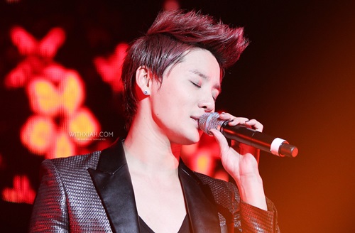 7 nam ca sĩ Kpop có giọng ca thiên thần - 3