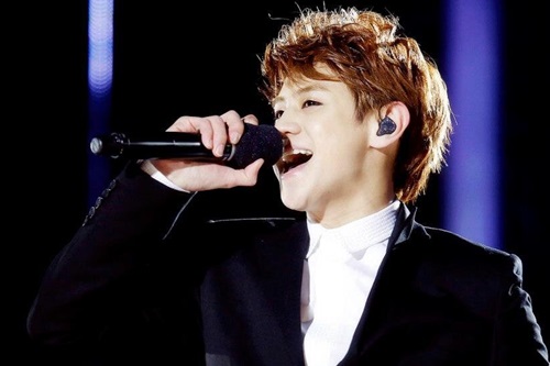 7 nam ca sĩ Kpop có giọng ca thiên thần - 7