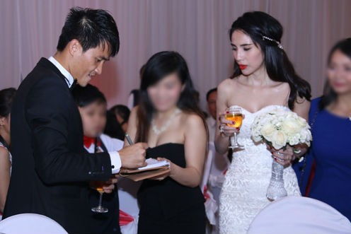 Những sự cố bất ngờ trong đám cưới khủng của sao Việt - 1
