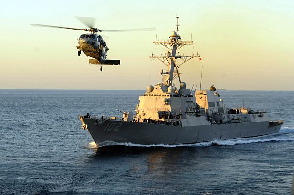 Mỹ điều tàu khu trục tham gia tìm kiếm QZ8501 - 1