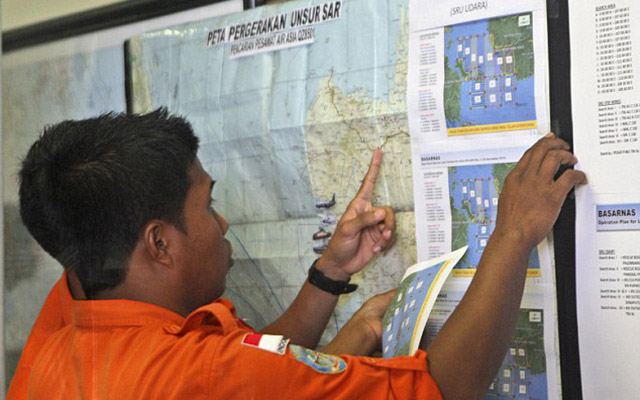 Máy bay AirAsia QZ8501 đâm xuống đảo hoang thay vì rơi xuống biển? - 1