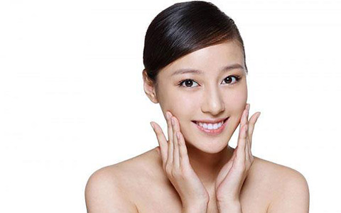 Tạm biệt làn da sần như gai mít nhờ dứa và đu đủ - 1