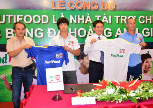 Bầu Đức: "Hãy chờ vài năm nữa mọi người sẽ thấy" - 1