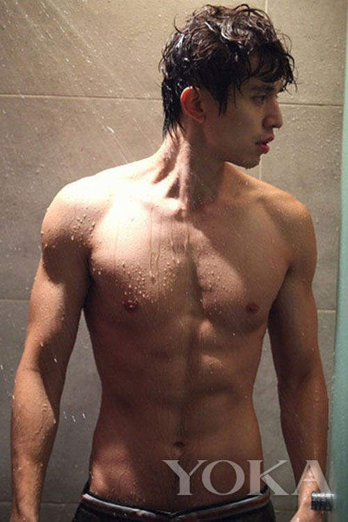 Bỏng mắt với thân hình 6 múi của các mỹ nam Hoa – Hàn - 11