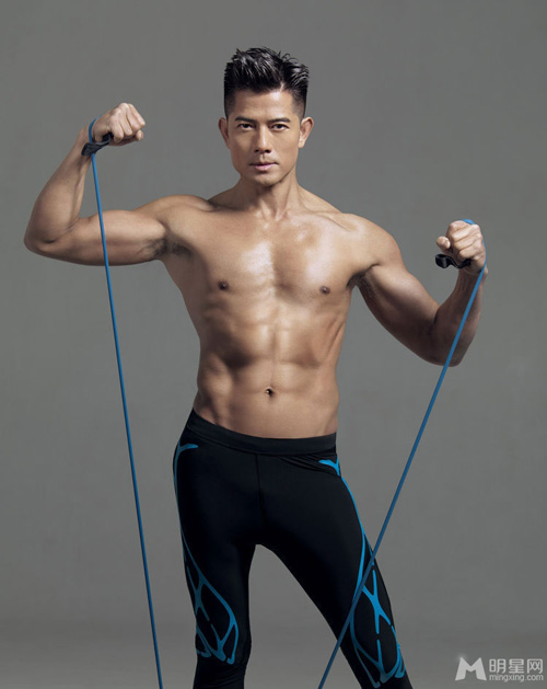 Bỏng mắt với thân hình 6 múi của các mỹ nam Hoa – Hàn - 5