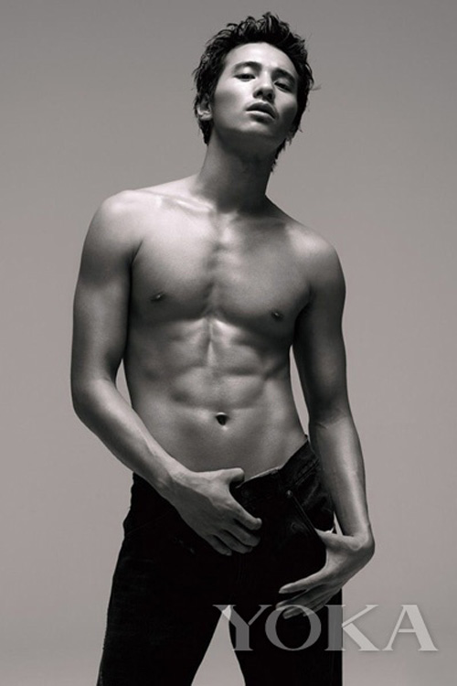 Bỏng mắt với thân hình 6 múi của các mỹ nam Hoa – Hàn - 9