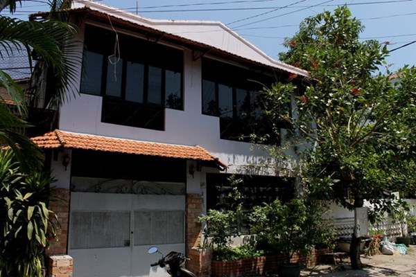 Nguyễn Chánh Tín ở nhà thuê, bán quán nhậu - 1
