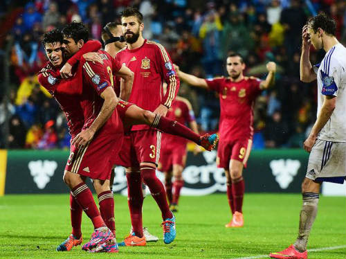 Tin HOT tối 1/10: NHM chỉ trích Mourinho, ủng hộ Terry - 1