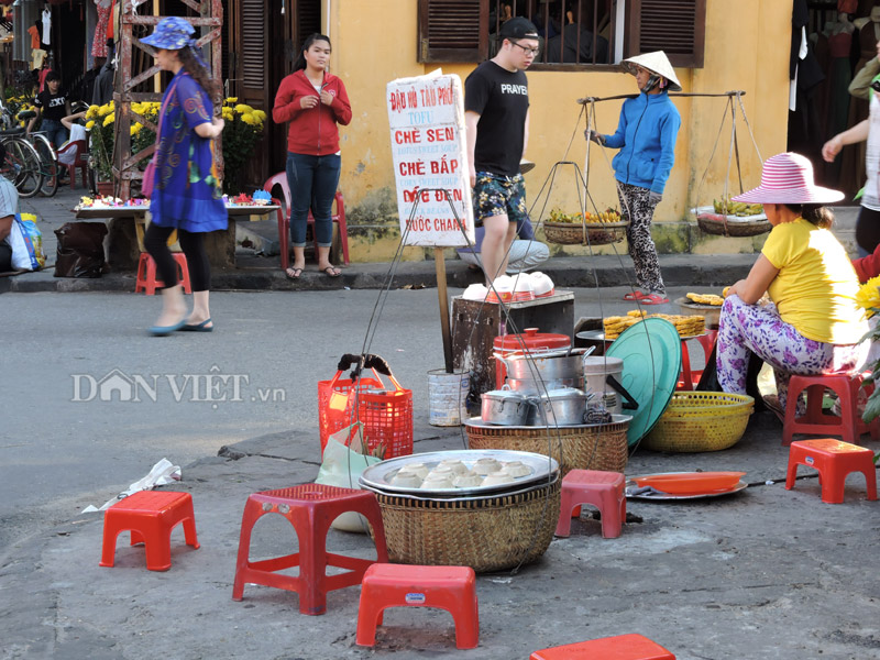 Thơm vị chè bắp trên phố Hội An - 4