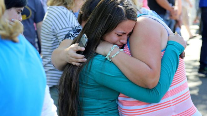 Mỹ: Xả súng ở trường học, 13 người thiệt mạng - 1