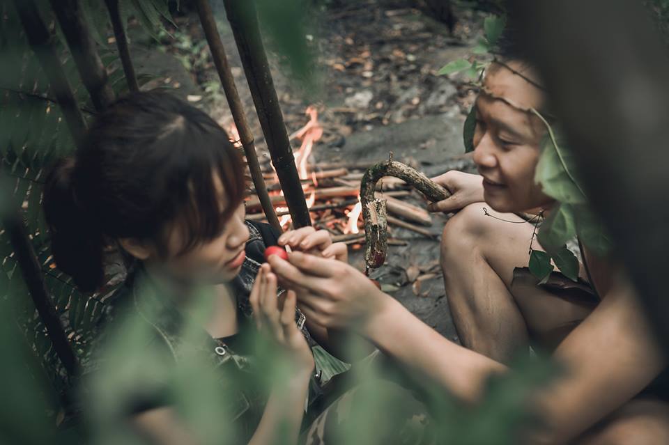 Ảnh cưới "người rừng" cầu hôn thiếu nữ xinh đẹp - 11