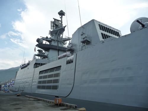 Sức mạnh chiến hạm tàng hình Ấn Độ vừa đến Đà Nẵng - 1