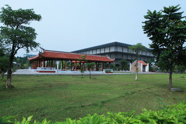 Ngắm cổng làng Mông Phụ, nhà Trường Lang giữa Thủ đô - 3