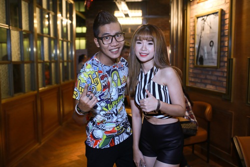 Khởi My xì-tin, Thủy Top kín đáo đến mừng Tăng Nhật Tuệ - 8