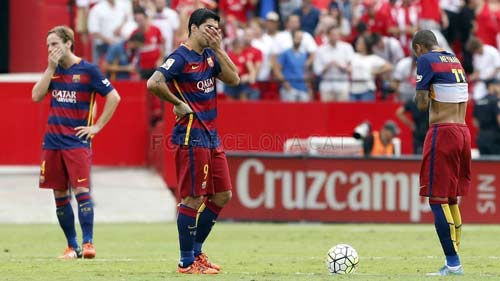 Không Messi, Barca đang “chìm nghỉm” - 1