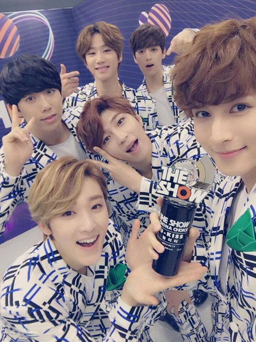 5 nhóm nhạc Kpop lận đận mãi chưa chịu "nổi" - 5