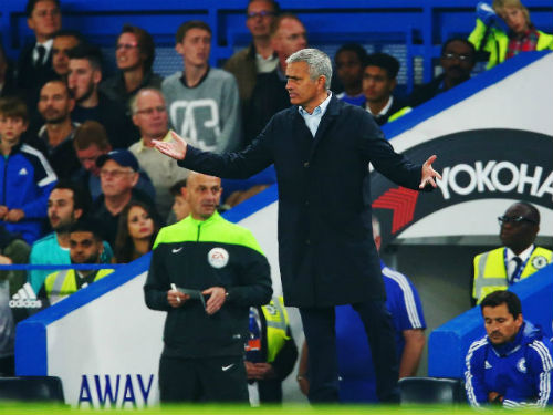 Được Abramovich ủng hộ, Mourinho chưa lo mất việc - 1