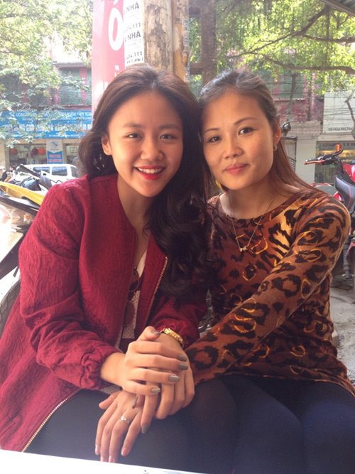5 mỹ nhân Việt có mẹ trẻ đẹp như... chị gái - 1