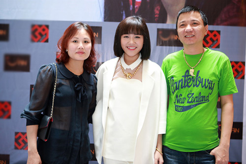 5 mỹ nhân Việt có mẹ trẻ đẹp như... chị gái - 3