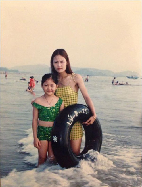 5 mỹ nhân Việt có mẹ trẻ đẹp như... chị gái - 4