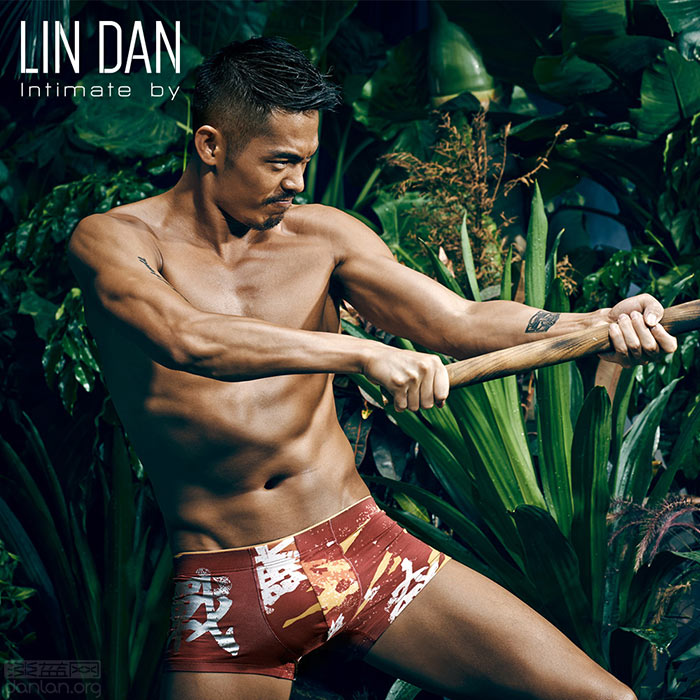 Nhà vô địch cầu lông thế giới gợi cảm với nội y - 5