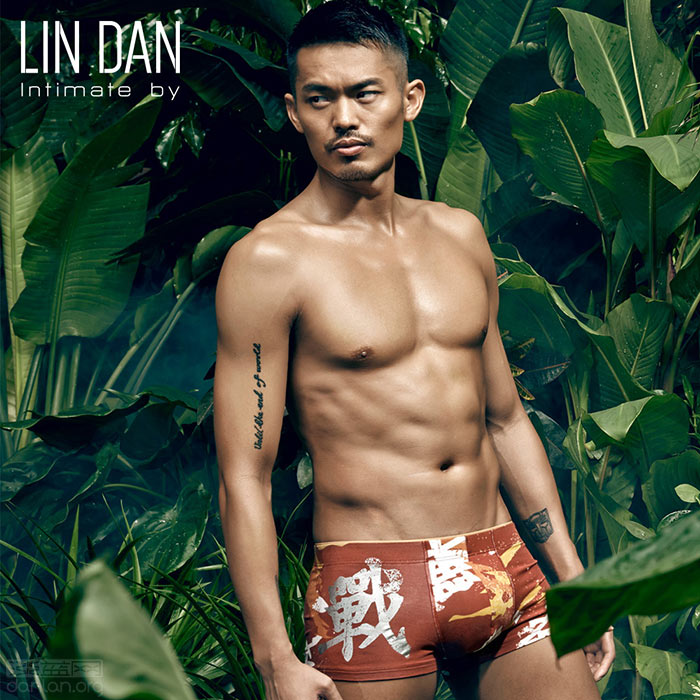 Nhà vô địch cầu lông thế giới gợi cảm với nội y - 6