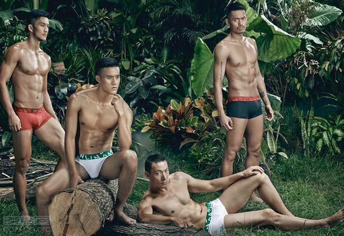 Nhà vô địch cầu lông thế giới gợi cảm với nội y - 3