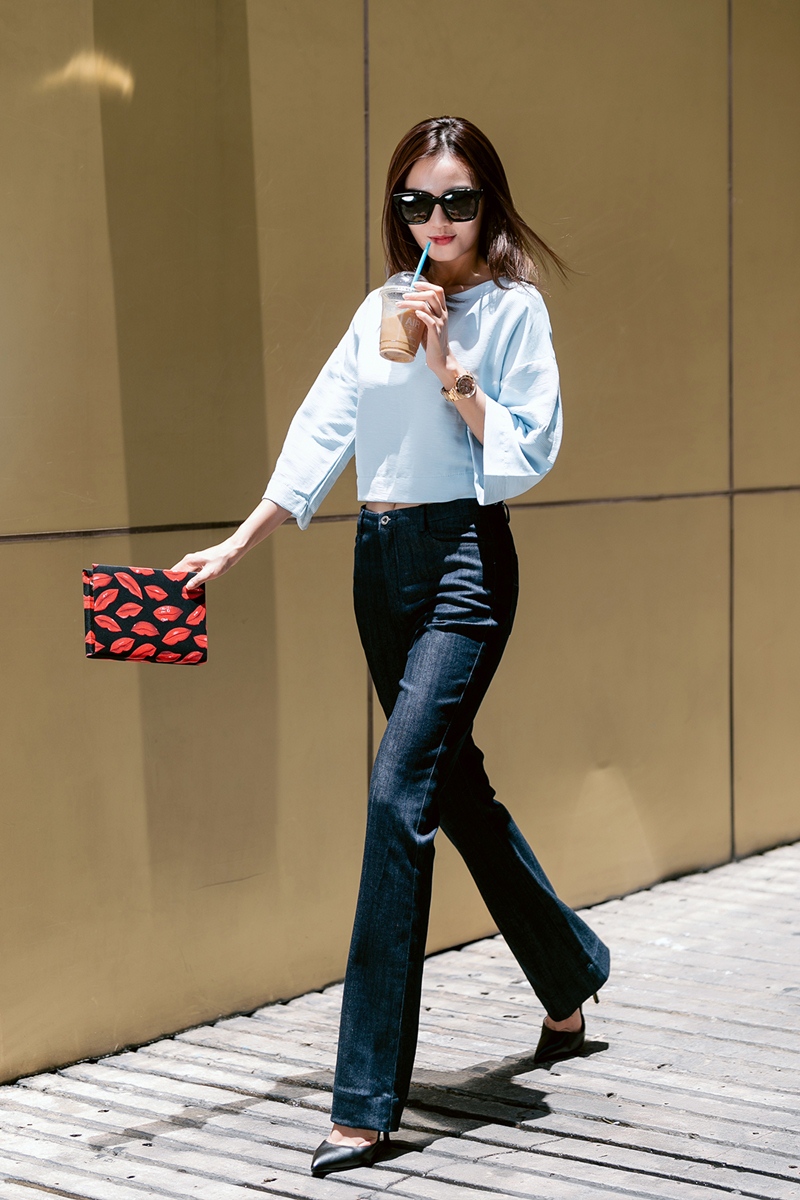 Lan Ngọc giống hệt Tăng Thanh Hà khi dạo phố Sài Gòn - 11