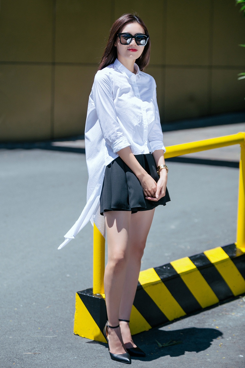 Lan Ngọc giống hệt Tăng Thanh Hà khi dạo phố Sài Gòn - 4